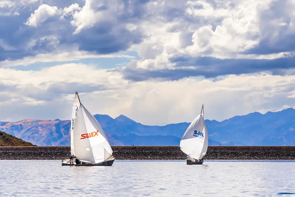 J22 sym spinnaker iSails