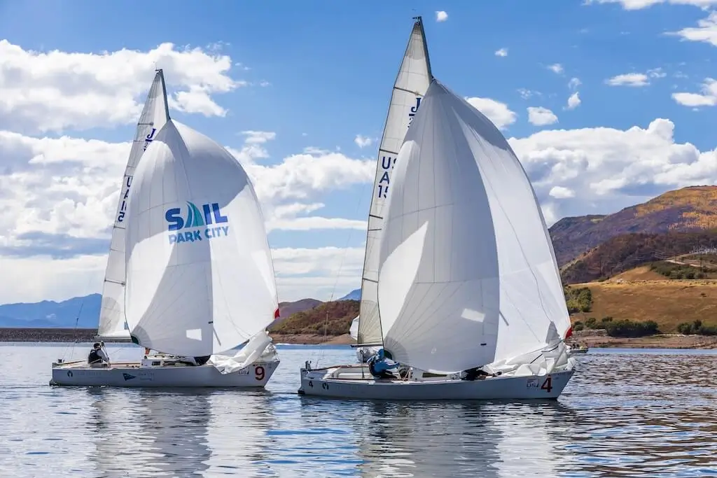 J22 sym spinnaker iSails