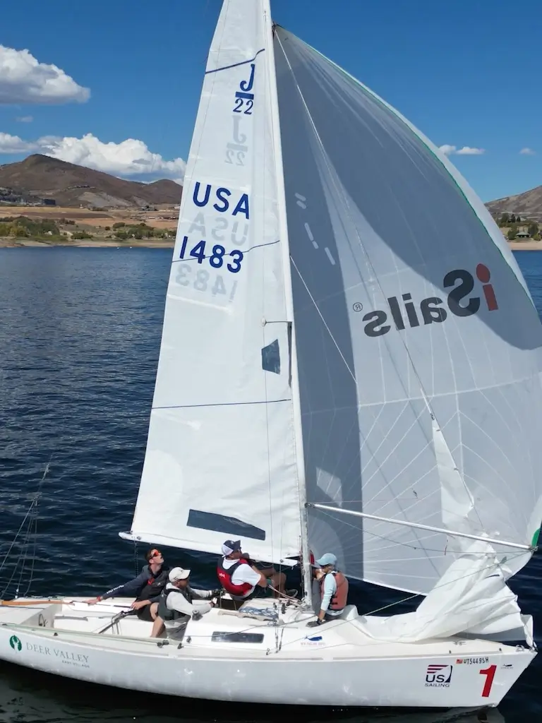 J22 sym spinnaker iSails